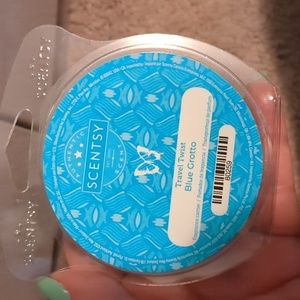 Scentsy blue grotto travel twist